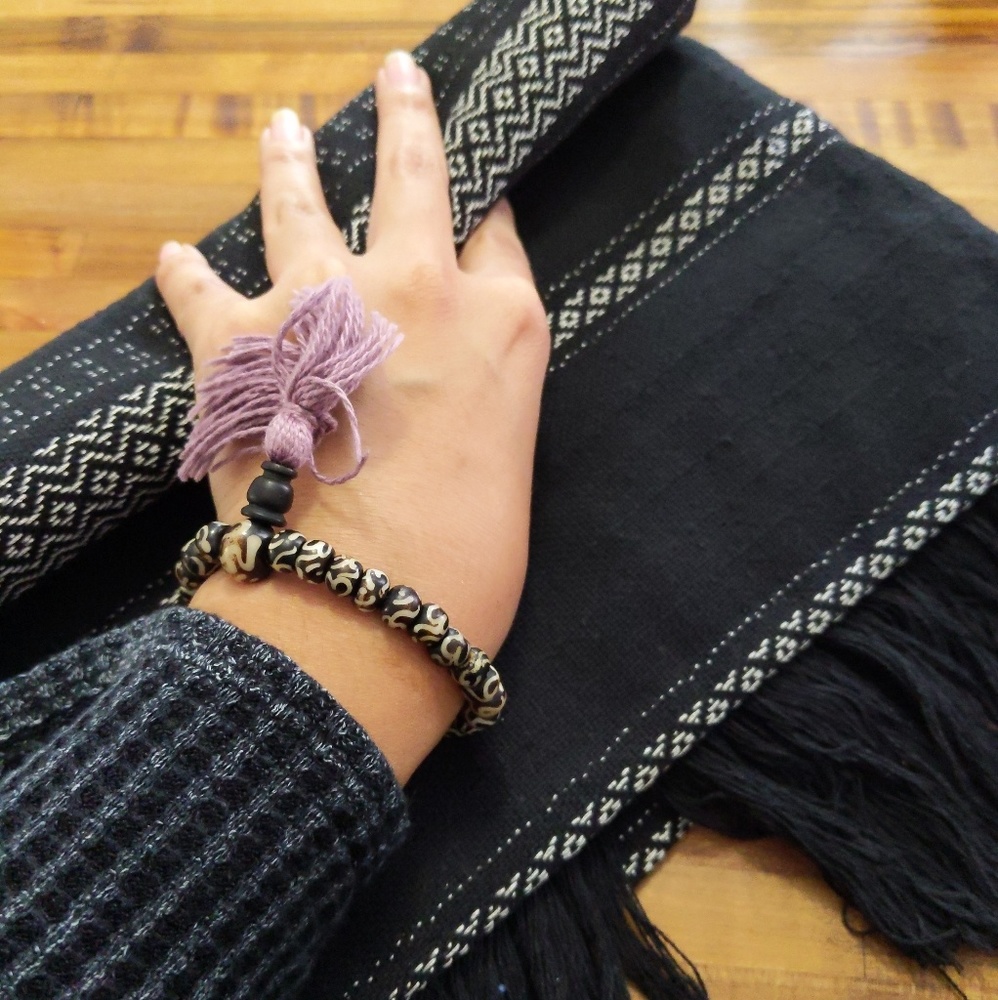 SOLD Handloomed Oaxacan Wrap Scarf. 💯 Handmade.